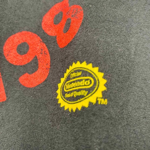 Nintendo Super Mario 8-Bit Premium T-Shirt  Original Since 1981 Size Large - Picture 3 of 3